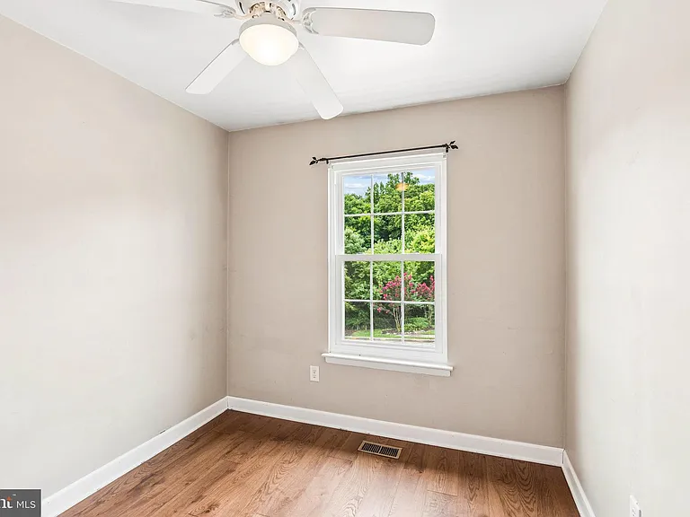 3820 Rolling Way — Photo 30
