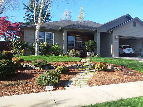 2nd image of 1949 Woodside Dr