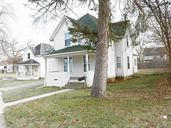 2nd image of 1233 Greenwood Ave