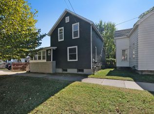 814 Crosby St NW, Grand Rapids, MI 49504