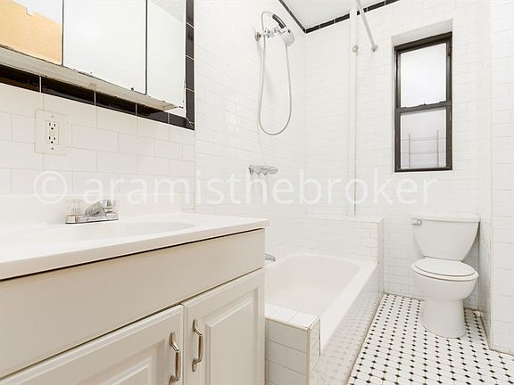 3rd image of 600 W 187th St APT 25