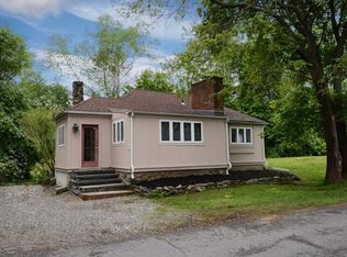 27 Pemberton Rd, Topsfield, MA 01983