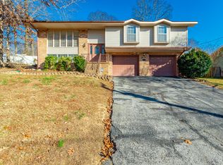 909 Spurling Dr, Hixson, TN 37343