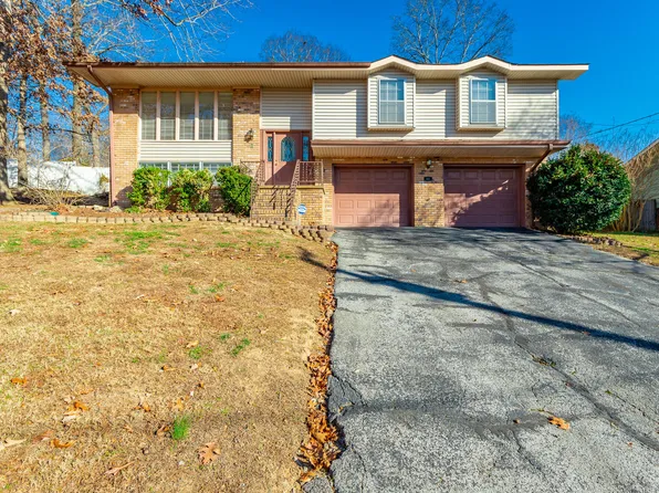 909 Spurling Dr, Hixson, TN 37343