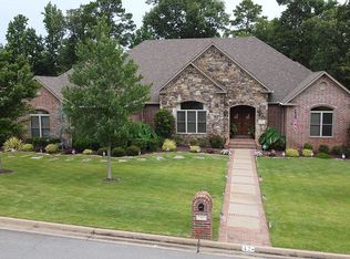42 Maisons Dr, Little Rock, AR 72223