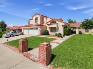 28632 Golden Oak Ln, Highland, CA 92346