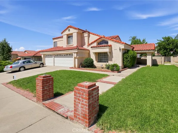 28632 Golden Oak Ln, Highland, CA 92346