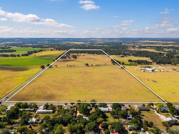 1529 Goehmann Lane, Fredericksburg, TX 78624