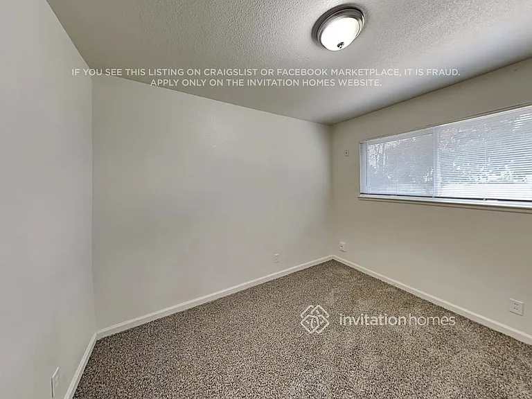 10813 Oakton Way — Photo 12