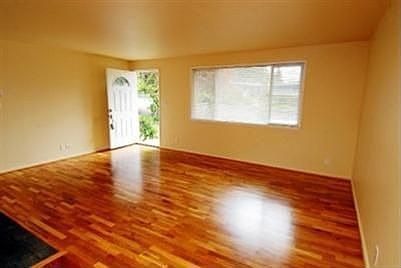 2nd image of 105 SW 186th St