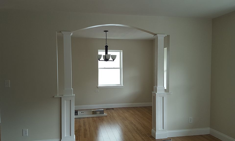 2nd image of 15 Darby Ln