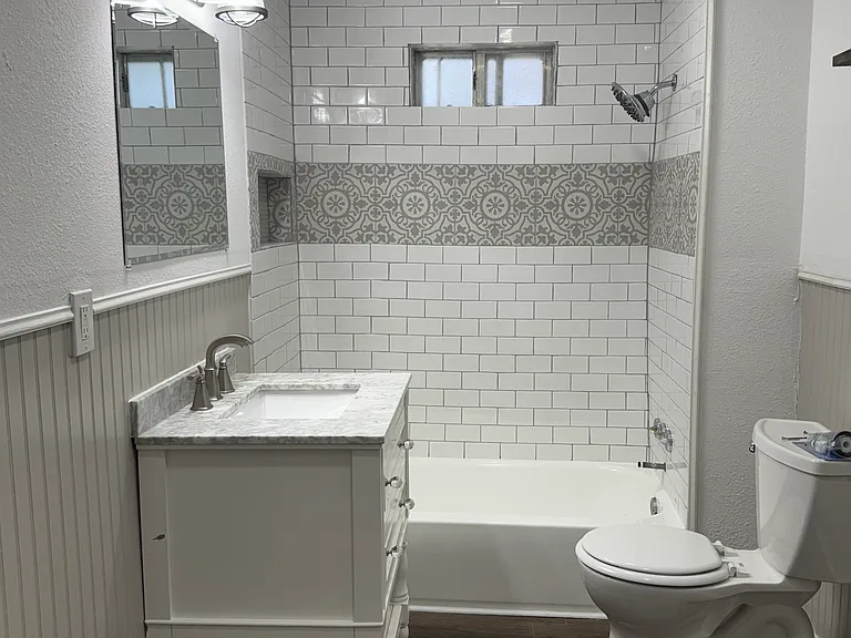 440 Rigsby St — Photo 2
