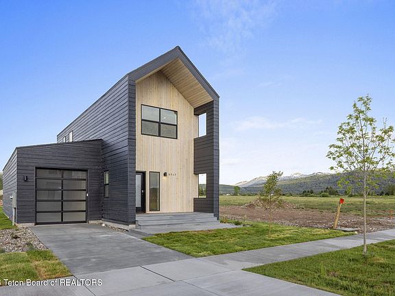 2nd image of 8747 Windy Ridge Rd