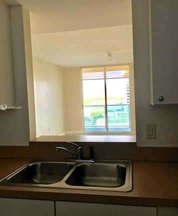 2nd image of 1250 S Miami Avenue #1006