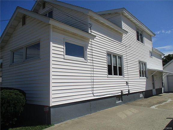 3rd image of 326 Pleasantview Ave