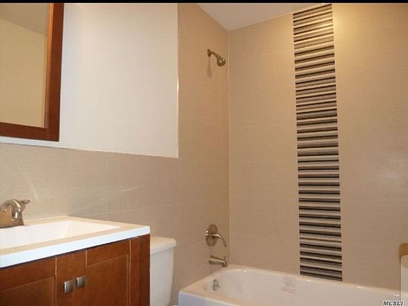 5th image of 4539 Oceania St