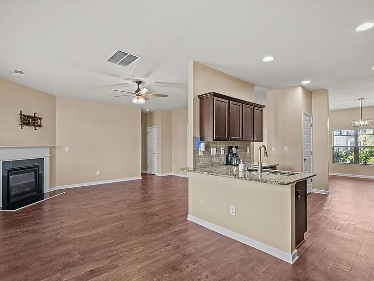 4704 Southwind Rd — Photo 25