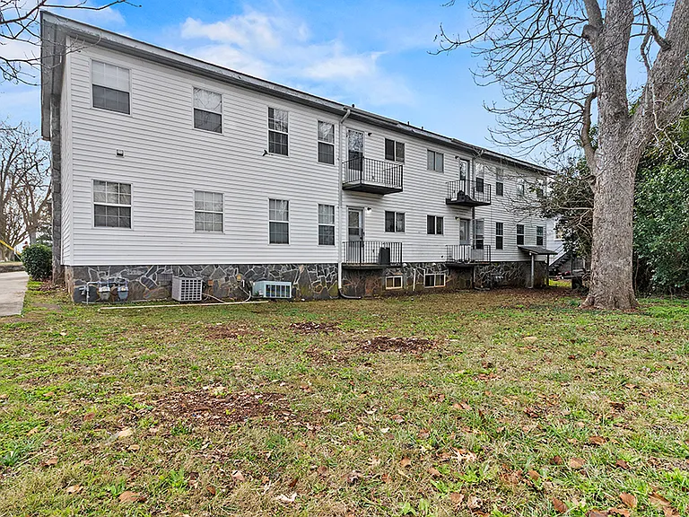 400 S Center St #314B — Photo 4