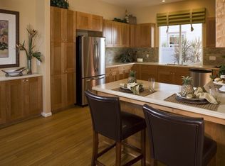 12385 White Lake Rd, Fenton, MI 48430