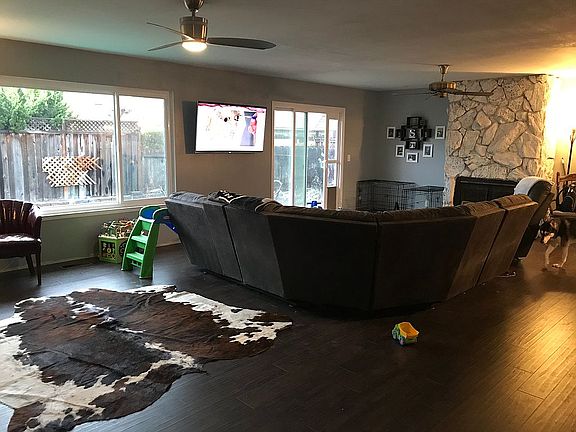 2nd image of 1830 Cerra Vista Dr