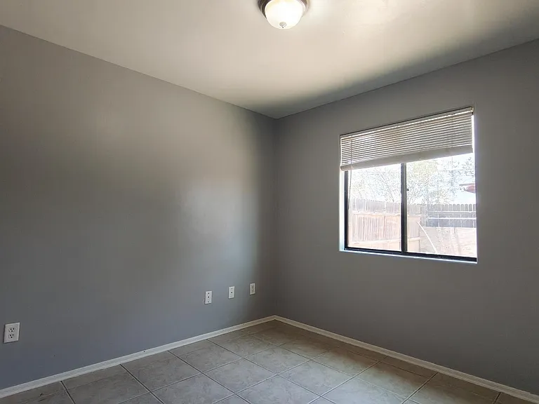 25 W Aviation — Photo 8