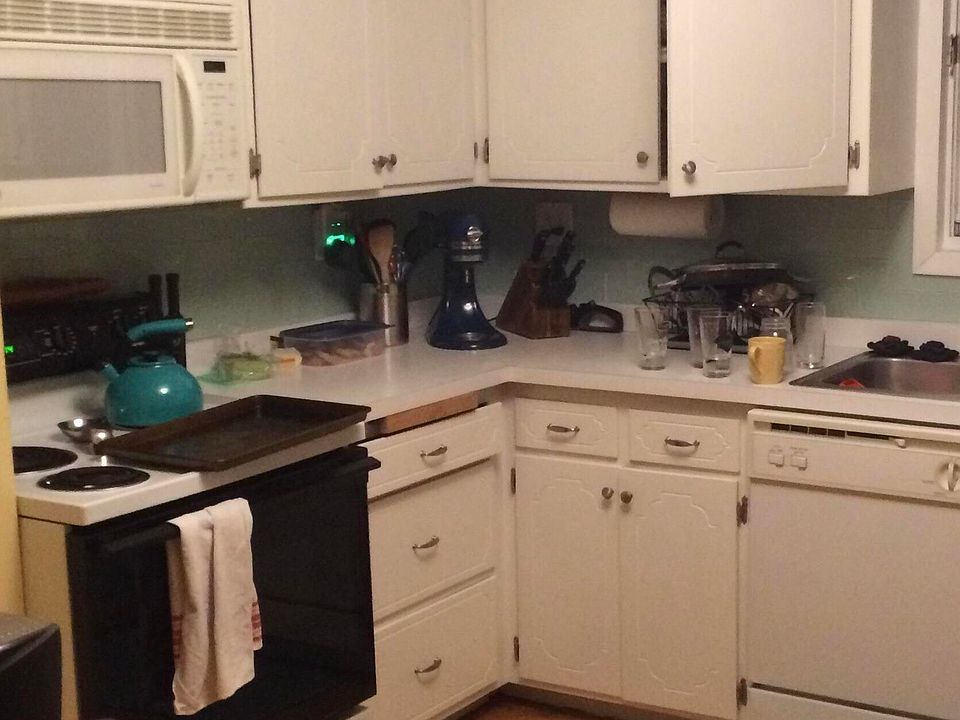 2nd image of 3238 Eaton St