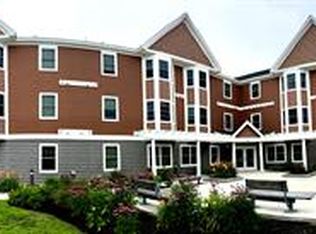 77 Gary L Maietta Pkwy APT 104, South Portland, ME 04106