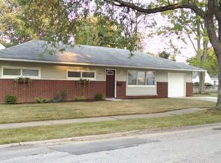 275 Fairpark Dr, Berea, OH 44017