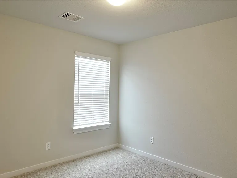 3207 Tilley Dr — Photo 32