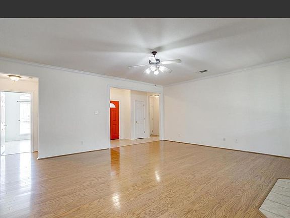 3rd image of 1004 Redfish Dr