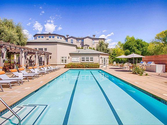 Resort Style Pool and Sun Deck at Renaissance Apartments in Santa Rosa, California