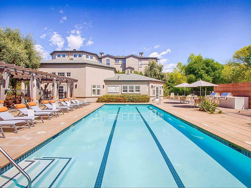 Resort style pool at Renaissance Apartment Homes in Santa Rosa