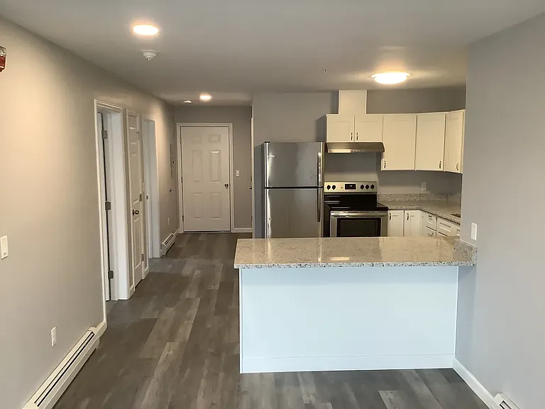 9-15 Springfield St #9 — Photo 4