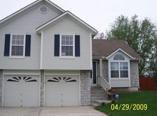 1108 16th Ave S, Greenwood, MO 64034