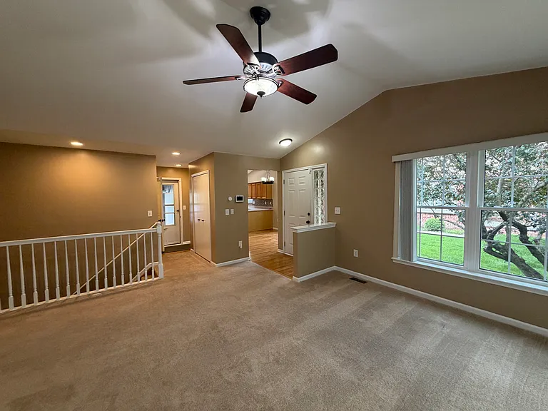 5626 Victory Cir — Photo 12