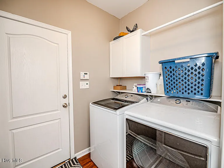 113 Sedgewood Ct — Photo 24