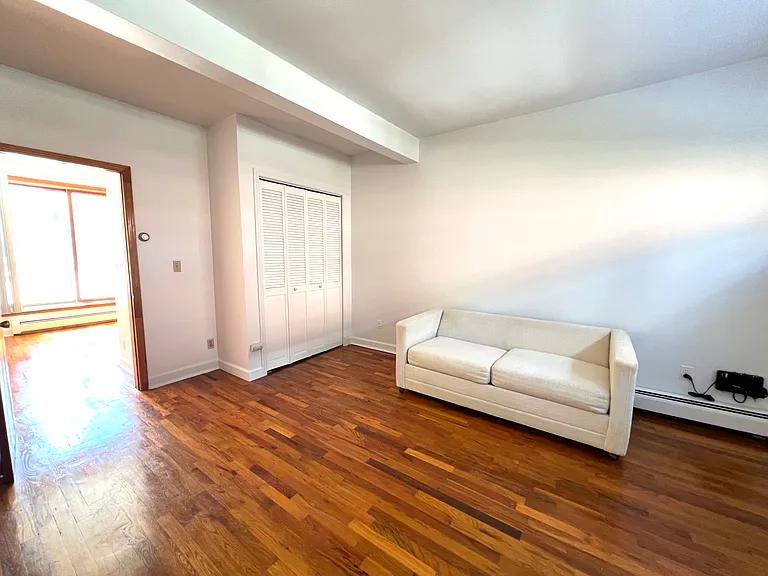 359 Grove St #2 — Photo 7