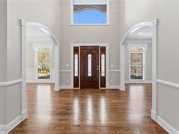 2nd image of 202 Asheton Ln