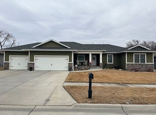 1110 Westbrook Dr, Norfolk, NE 68701