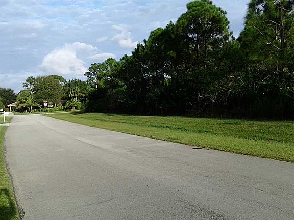 5th image of 8217 Martingale Ln