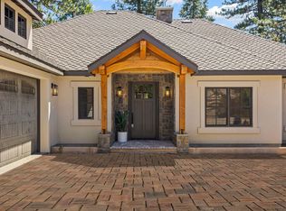215 Fox Peak Dr, Westwood, CA