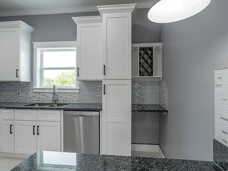1801 Rosenberg — Photo 15