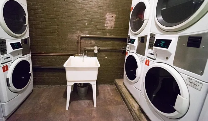 Rented by City Vista Inc | media 10