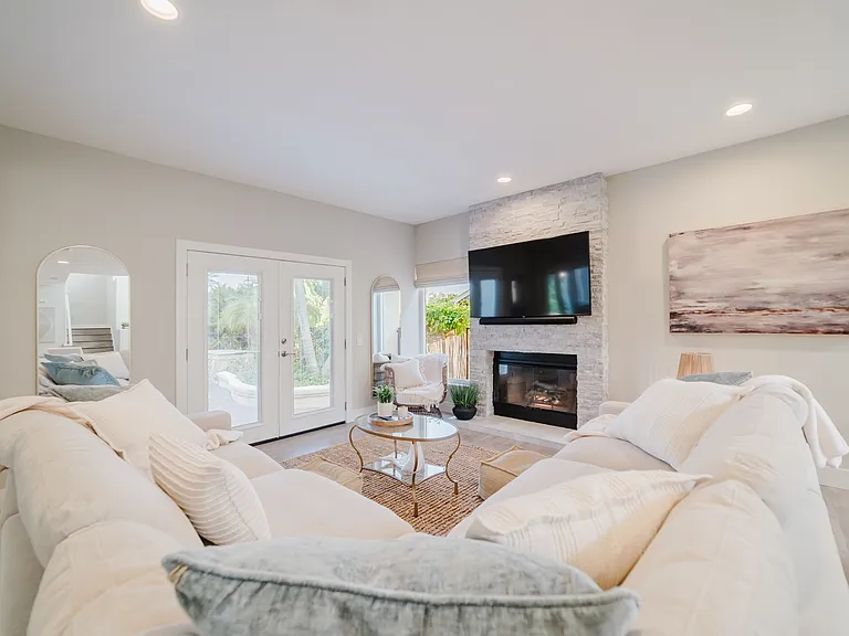 7528 Navigator Cir — Photo 23