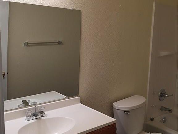 5th image of 11608 April Dr APT C