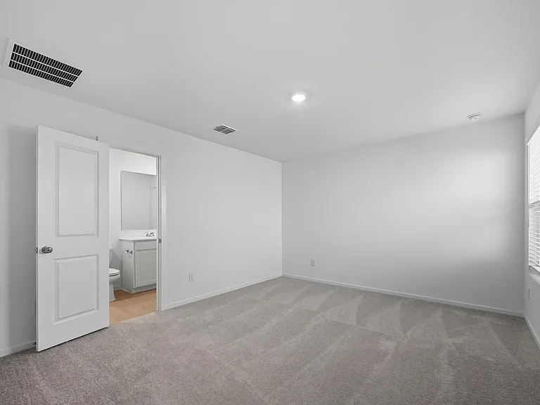 1013 Raintree Rd — Photo 10