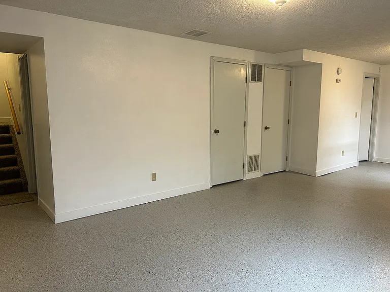 4187 Zurich Dr — Photo 15