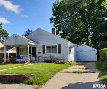 1706 Caroline St, Pekin, IL, 61554
