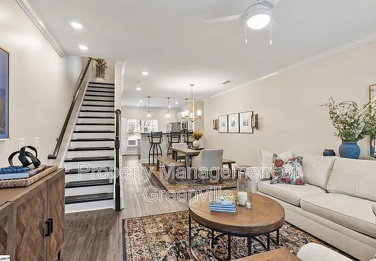 1505 E North St #2101 — Photo 22