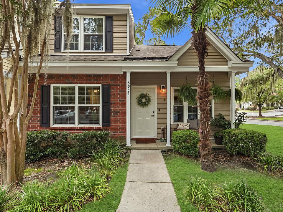 1st image of 8089 Shadow Oak Dr